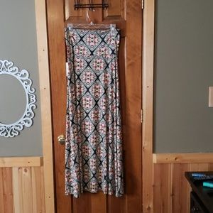 Lularoe maxi size small